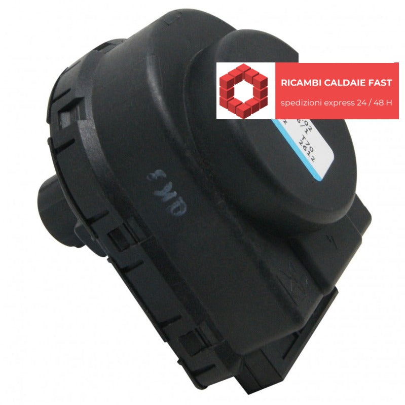 motore nero per tre vie