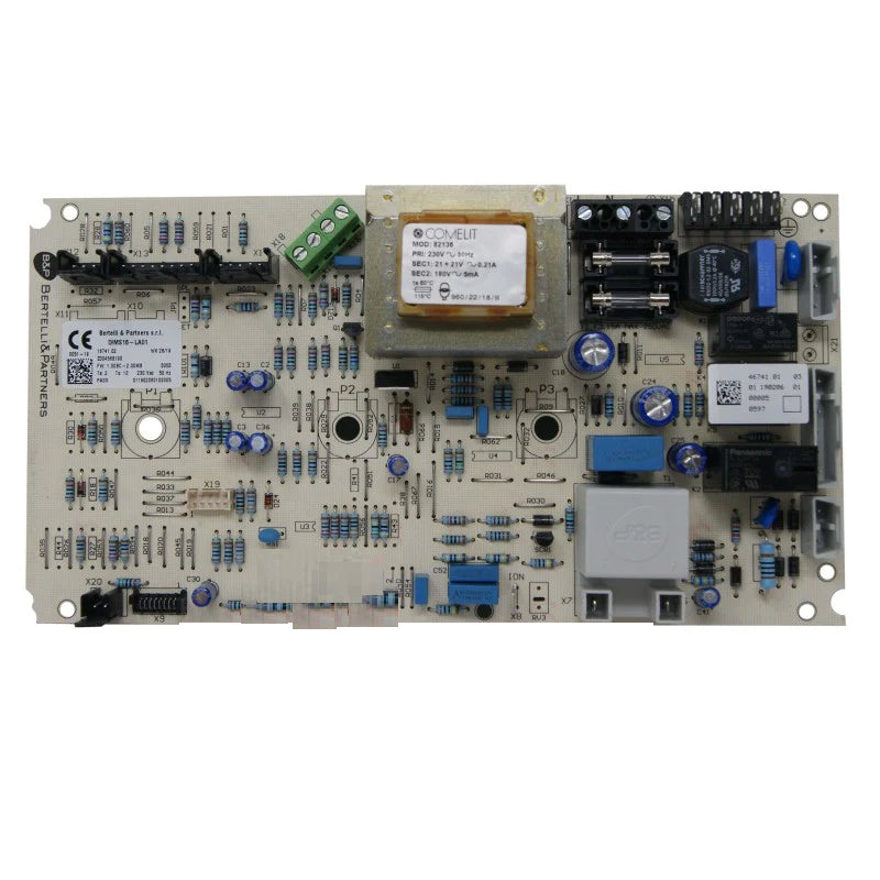 scheda elettronica con cablaggi e microprocessore