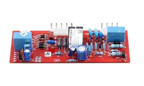 scheda rossa con moduli blu