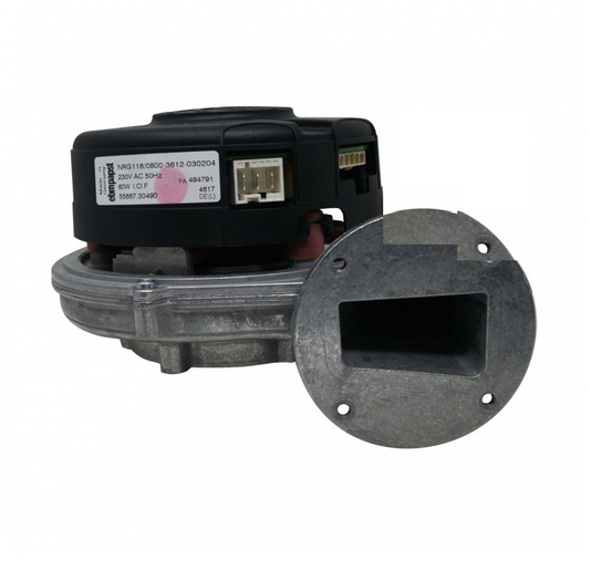 Ventilatore estrattore fumi per caldaia Savio e Biasi, modello NRG118-0800-3612-030204 (codice ricambio BI1313102), con girante centrifuga in plastica, corpo motore in alluminio pressofuso e connettore elettrico laterale – ricambio originale per caldaie a gas.