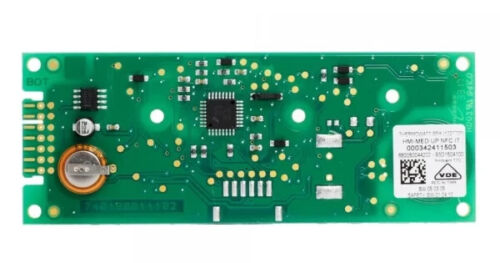 scheda elettronica quadrata verde